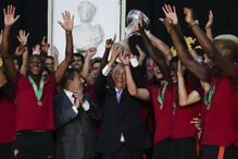 Marcelo fez a festa com os campeões da europa sub-19	