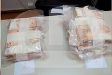 PJ e fuzileiros travam em alto mar sequestro da máfia no Porto