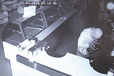 Troll_praia_1080p_v03.mp4