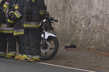 Incêndio junto a habitações em Sintra