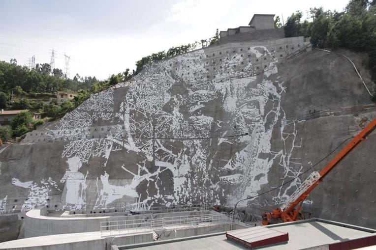 Imagens da gigantesca obra na Barragem da Caniçada