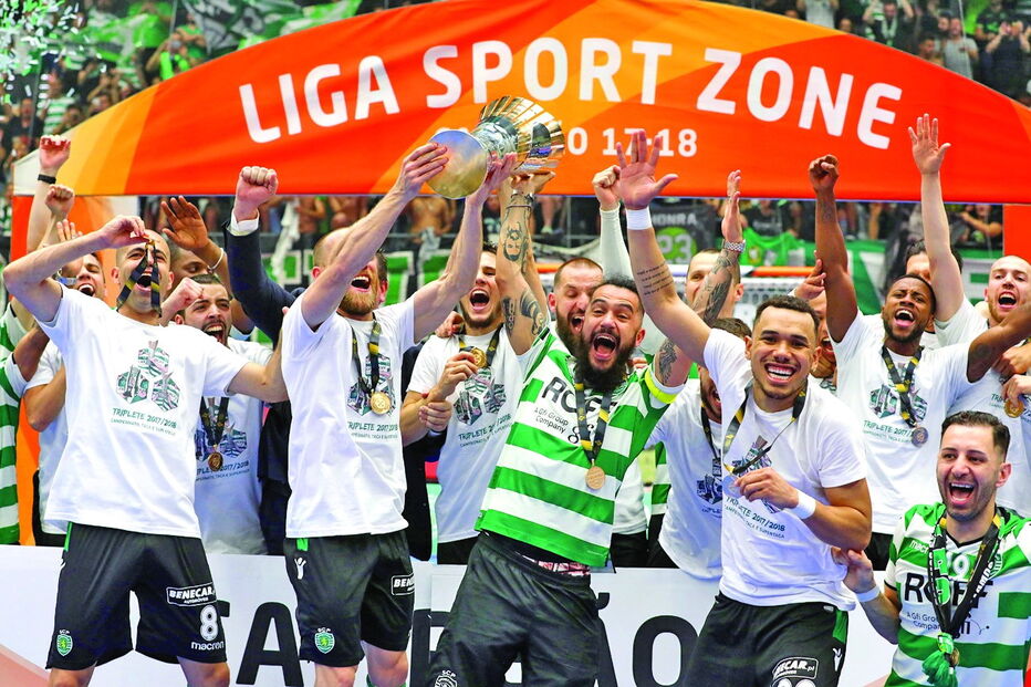 Sporting tricampeão de futsal