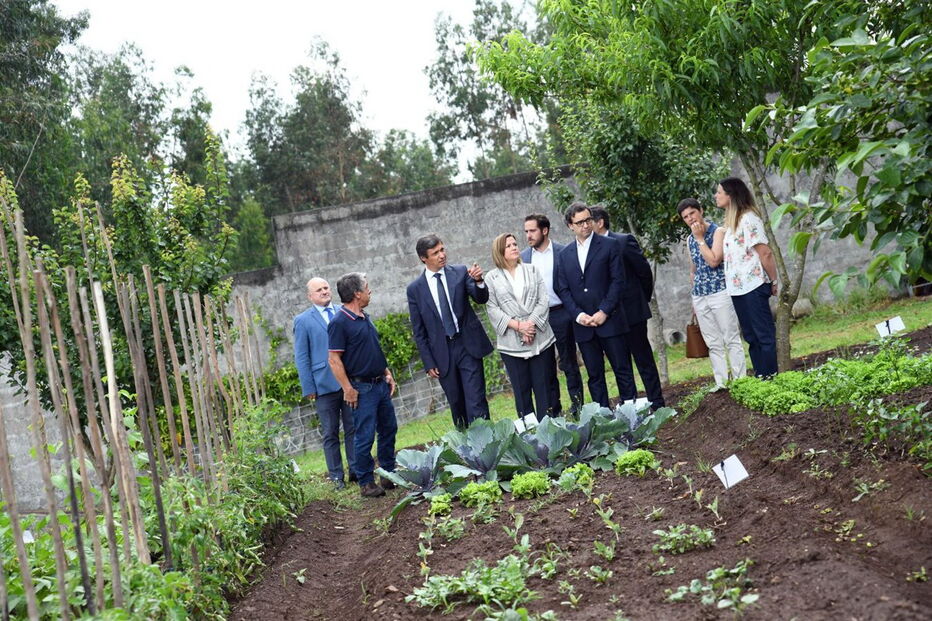 Presidente da Câmara de Vila Nova de Famalicão, Paulo Cunha, visitou a horta que serve de base ao projeto inovador