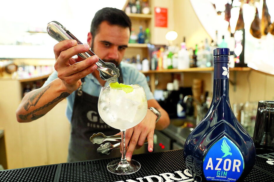 Azor Premium