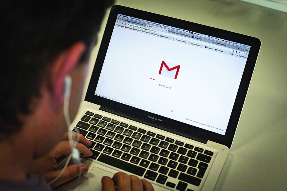 Gmail é o serviço de correio eletrónico mais usado em todo o Mundo. Foi criado pela Google em 2004 