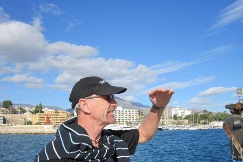 Locutor de rádio luta pela vida no hospital após sofrer agressões em bar