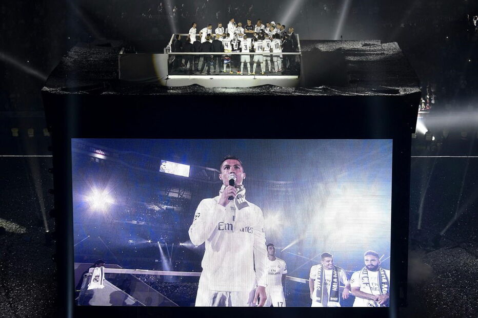 Ronaldo comemora conquista da Champions no estádio do Real Madrid