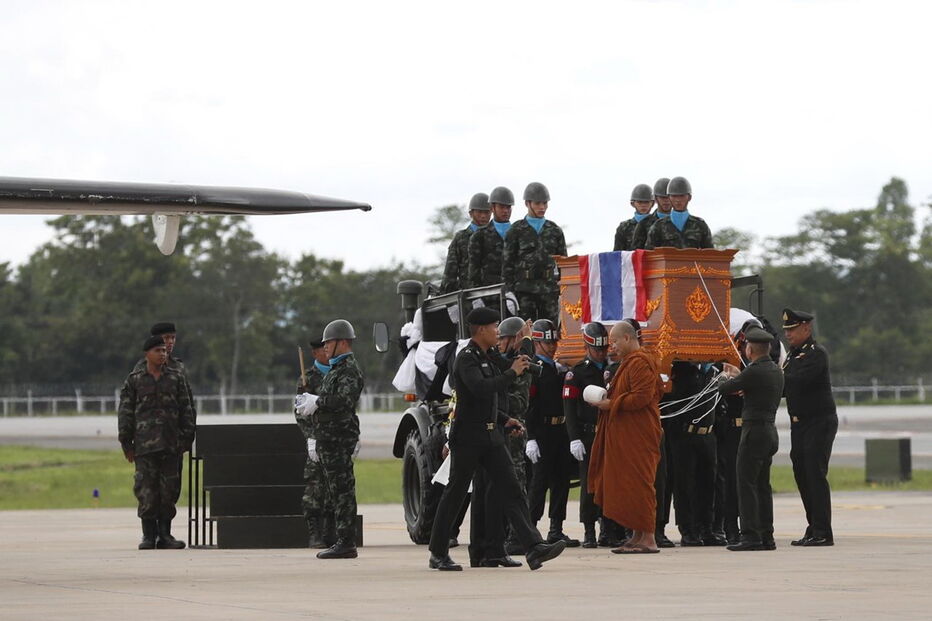 As imagens da despedida do mergulhador