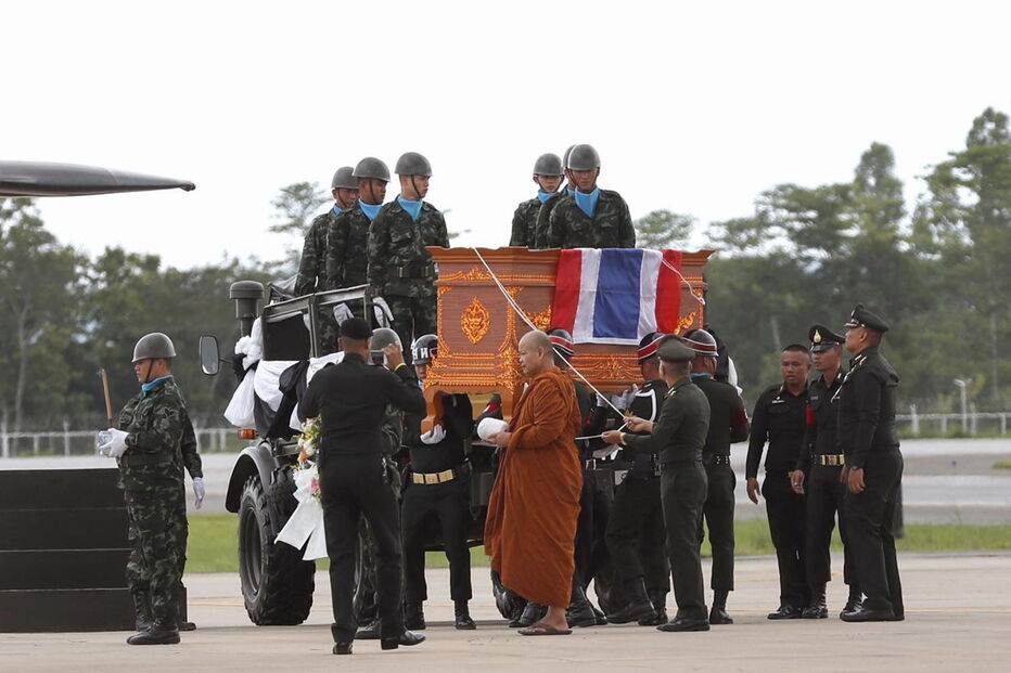 As imagens da despedida do mergulhador
