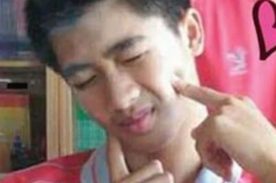 Pipat Bodhi, de 15 anos, é conhecido por Nick. É o melhor amigo de Bew e não joga na equipa, mas decidiu acompanhar Ekkarat na caminhada