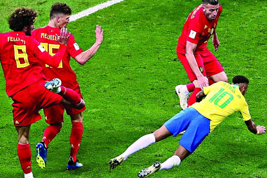 Neymar esteve apagado durante o jogo e não foi capaz de desmontar a organização defensiva da Bélgica