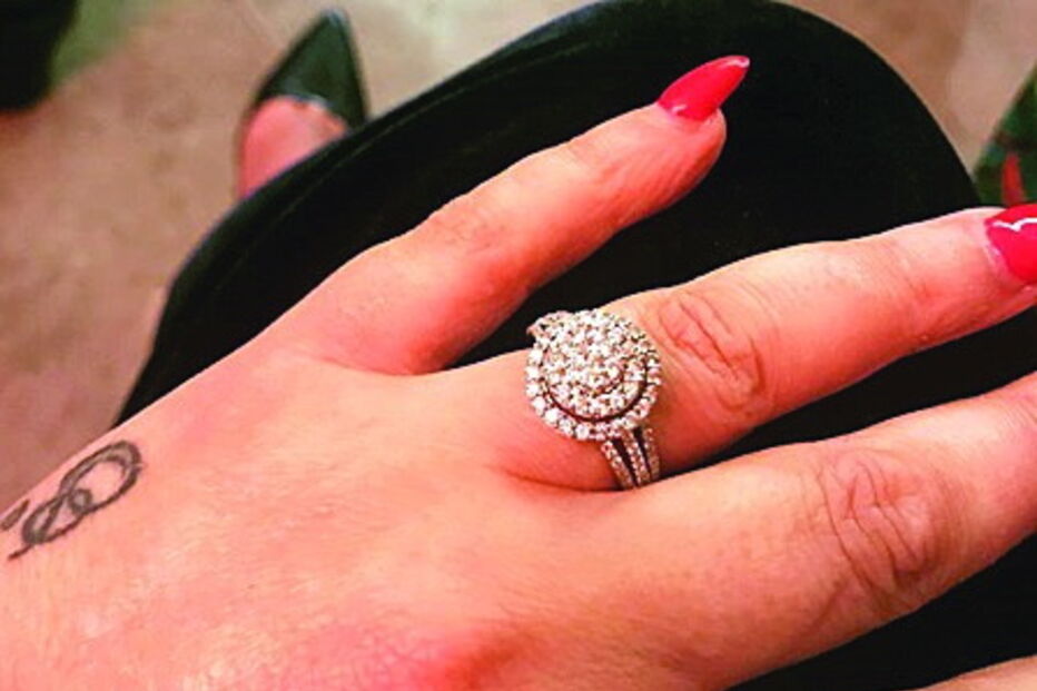 Elma Aveiro apresenta anel de ‘noivado’