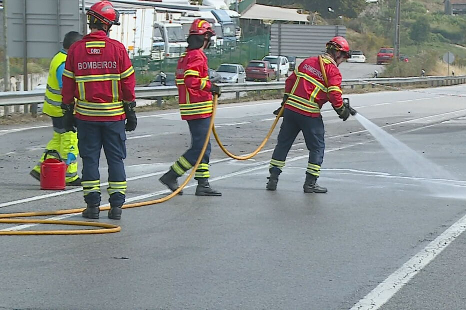 Homem de 28 anos morre em colisão com camião em Lousada