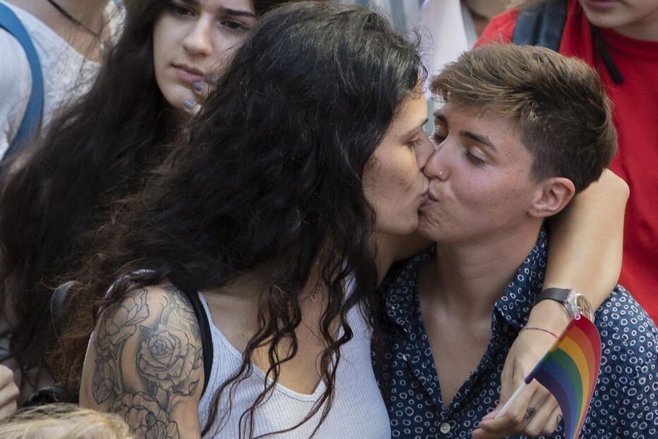 Marcha pelo orgulho LGBT decorreu na Baixa da cidade do Porto	