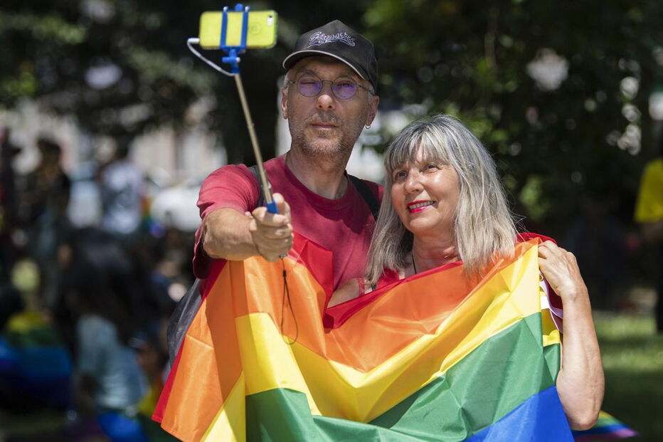 Marcha pelo orgulho LGBT decorreu na Baixa da cidade do Porto	