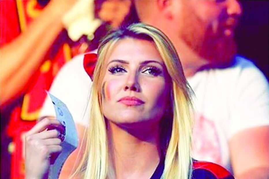 Noémie Happart, Miss Bélgica 2013, namora com Yannick Carrasco 