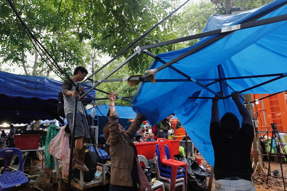 Resgate de crianças e treinador da gruta na Tailândia já começou
