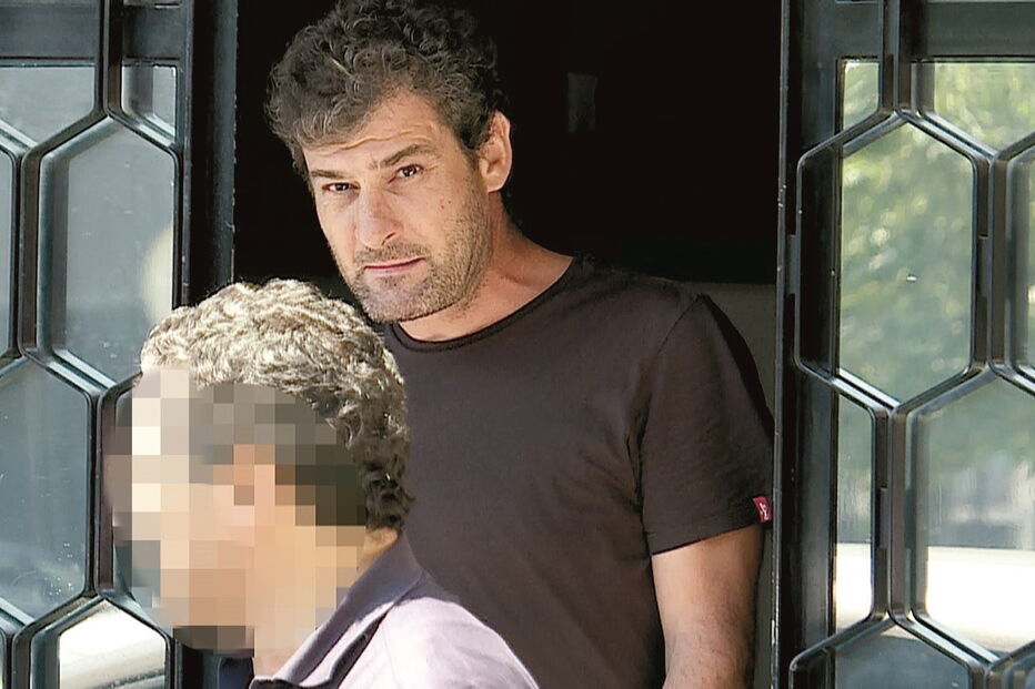 Ricardo Dias à saída da PJ de Braga para o tribunal