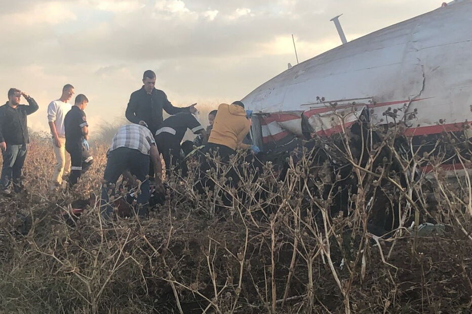 Avião despenha-se na África do Sul