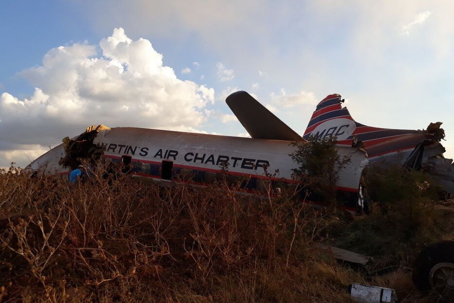 Avião despenha-se na África do Sul