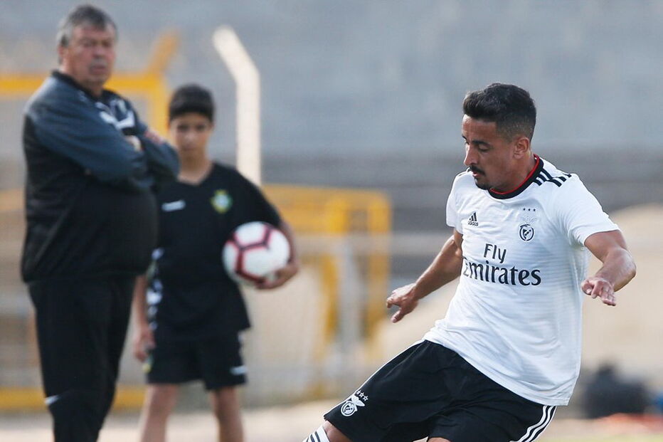 Benfica vence Napredak no primeiro teste da pré-época