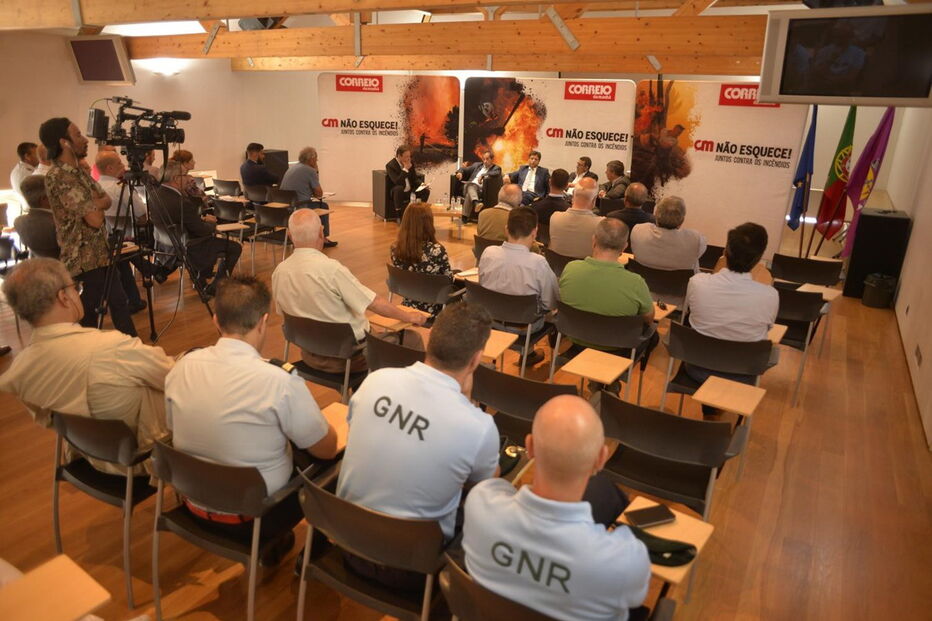 Conferência CM Não Esquece!