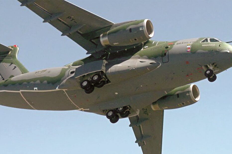 Aeronave  é produzida pela  Embraer,  do Brasil