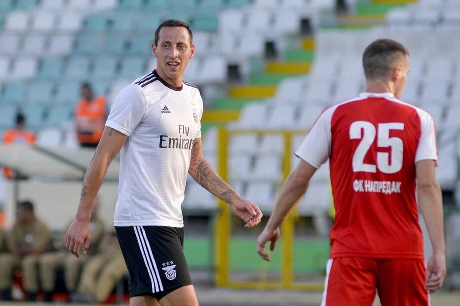 Benfica jogou frente ao Napredak