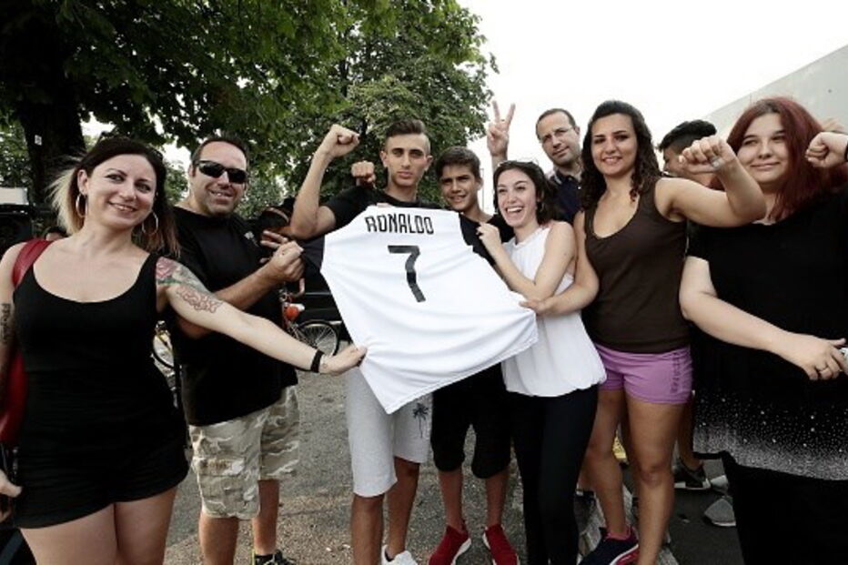 2018-07-11_15_29_58 995399974-594x594.jpg