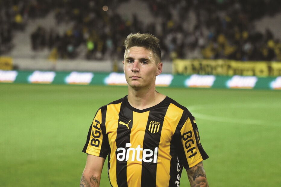 Guillermo Varela, de 25 anos, é jogador do Peñarol, do Uruguai