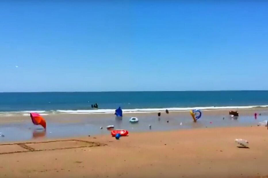 Tornado em praia de Menorca