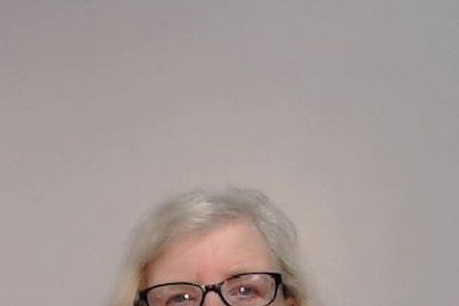 Mata o pai que a violou durante 40 anos e esconde corpo no jardim