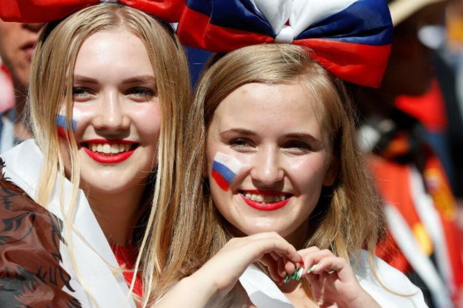 Mulheres nas bancadas dos jogos do Mundial