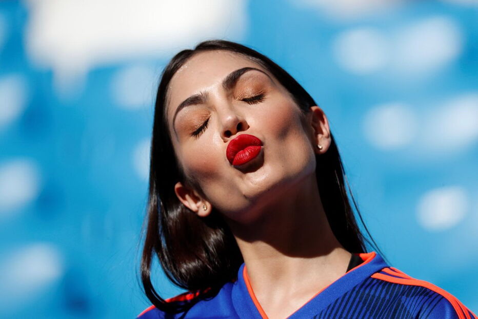 Adeptas deslumbram nas bancadas do Mundial