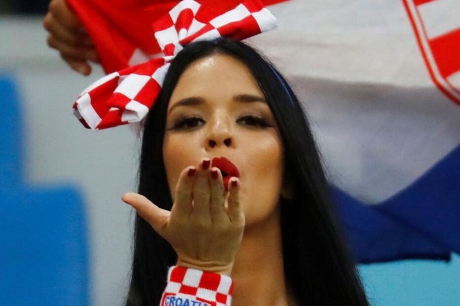 Adeptas deslumbram nas bancadas do Mundial