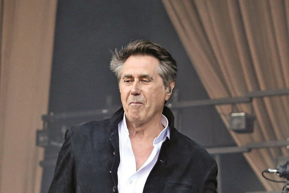 Bryan Ferry encantou públicos de todas as idades com temas clássicos