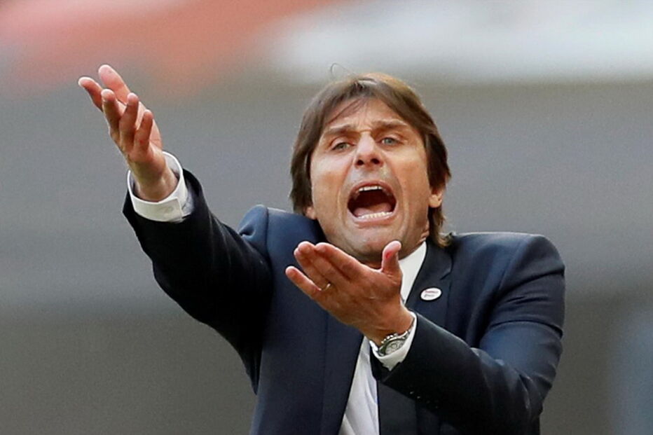 Treinador Antonio Conte