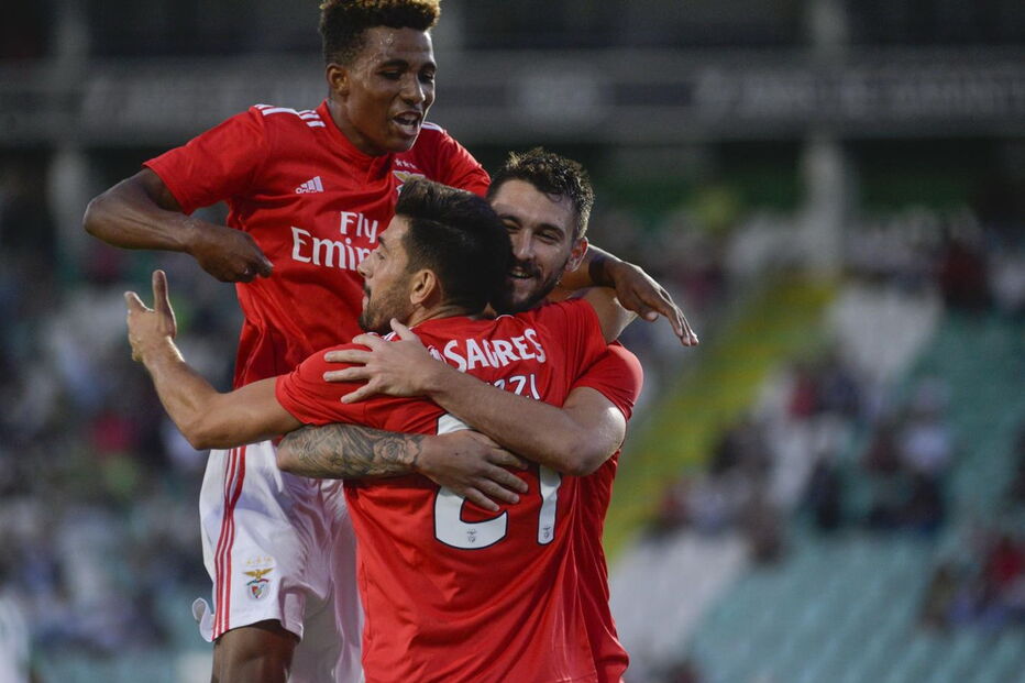Benfica empata com Vitória de Setúbal