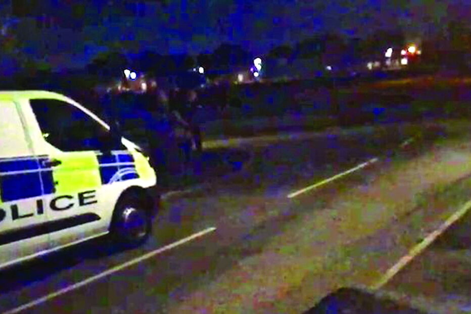 Momento da detenção de André Moura em Inglaterra