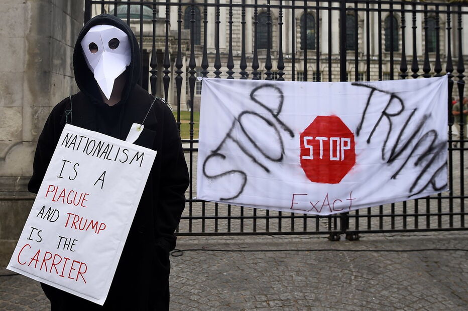 Declarações polémicas de Trump sobre Theresa May aumentaram o descontentamento dos britânicos