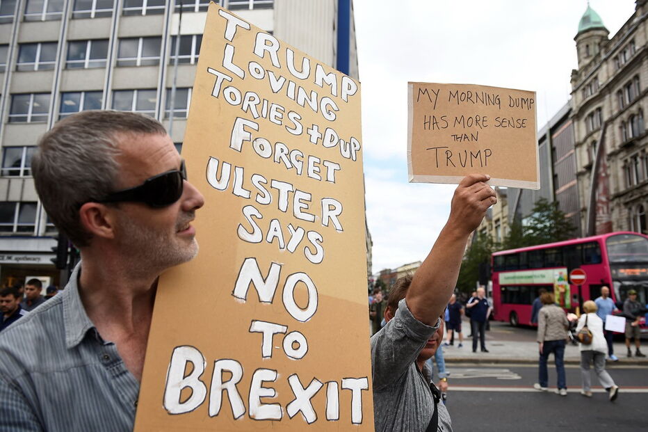Horas antes de chegar, Trump arrasou os planos para o Brexit