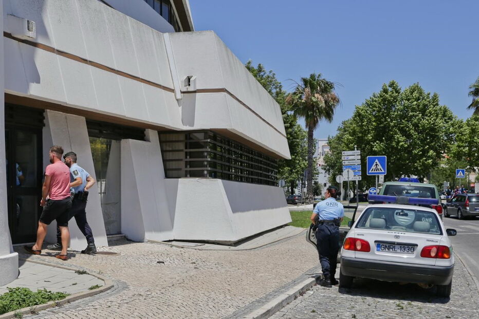 Ingleses detidos no Algarve por agressões à GNR