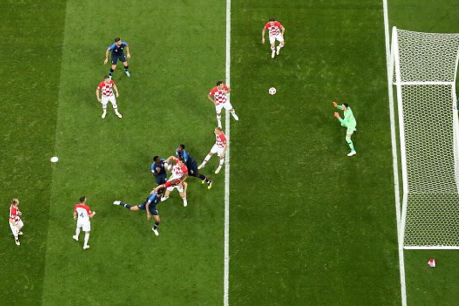 O auto-golo de Mandzukic que abriu o marcador em Moscovo