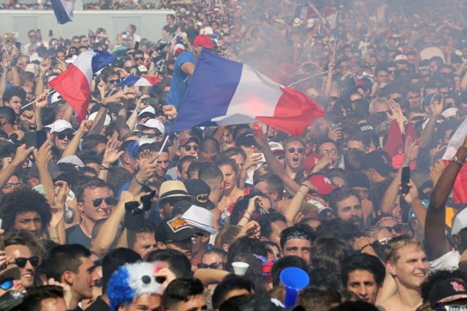 Franceses celebram vitória 