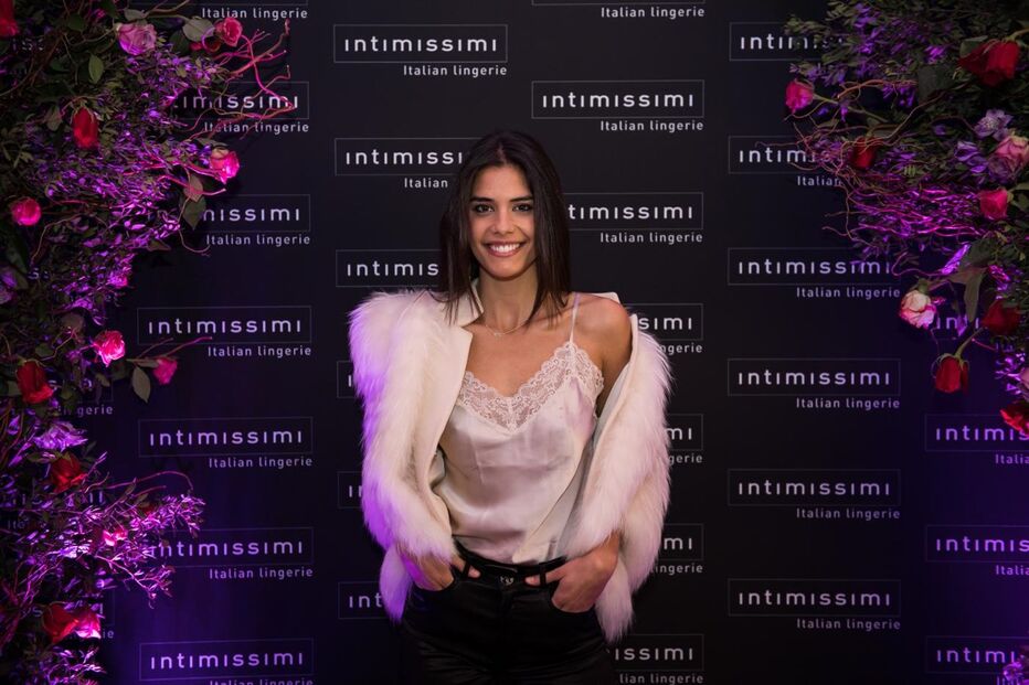 A atriz Isabela Valadeiro