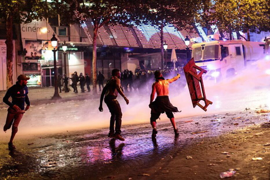 Festa do título mundial terminou da pior forma em algumas cidades de França