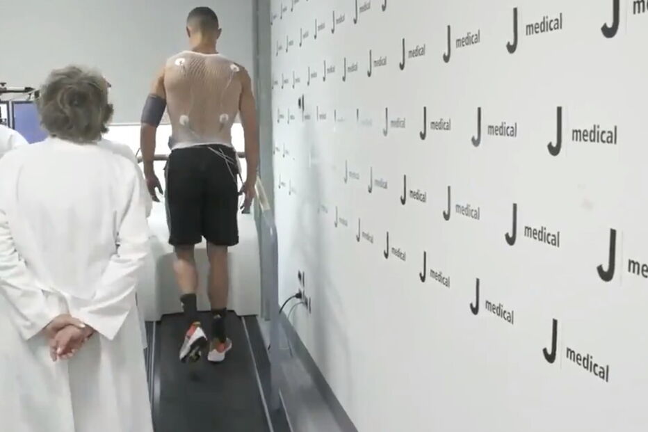Cristiano Ronaldo em exames médicos na Juventus