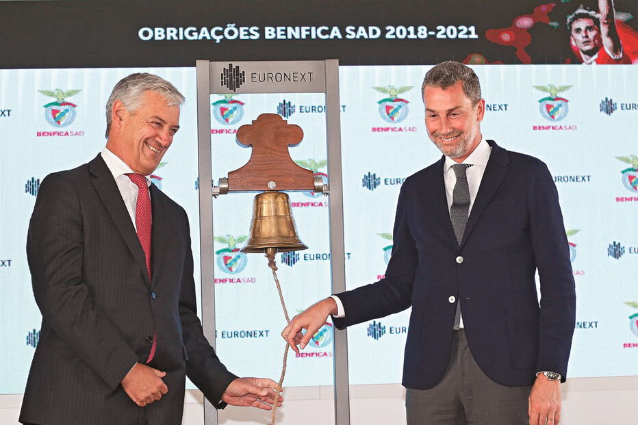 Domingos Soares Oliveira e Nuno Gaioso Ribeiro, administradores da Benfica SAD, estiveram ontem na Euronext