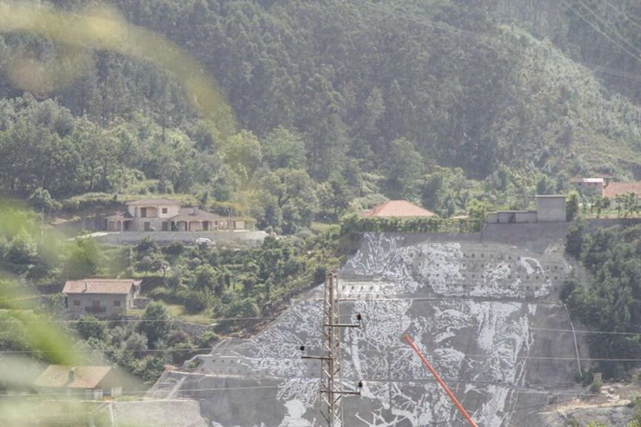 Imagens da gigantesca obra na Barragem da Caniçada