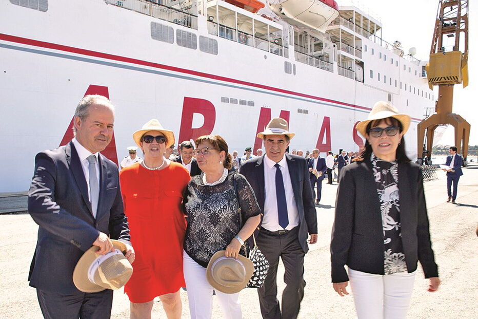 Ministra visitou ontem o ferry que faz a ligação entre Portimão e o Funchal 